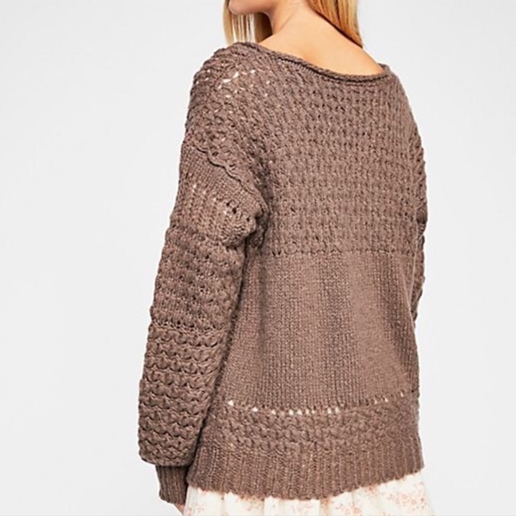 NWT Free People “Crashing Waves” Pullover. Size M - Picture 4 of 7